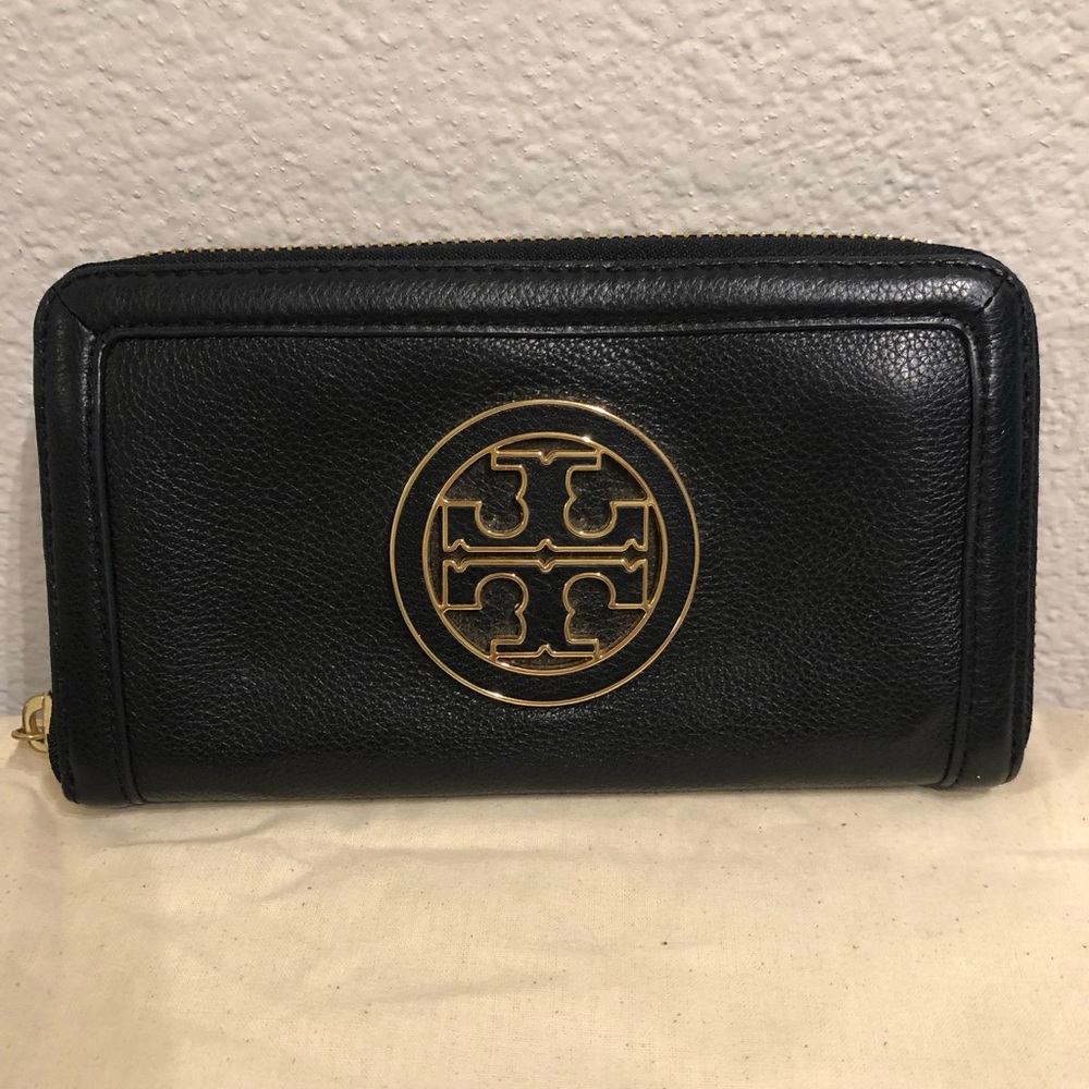 Tory Burch Amanda zip continental wallet